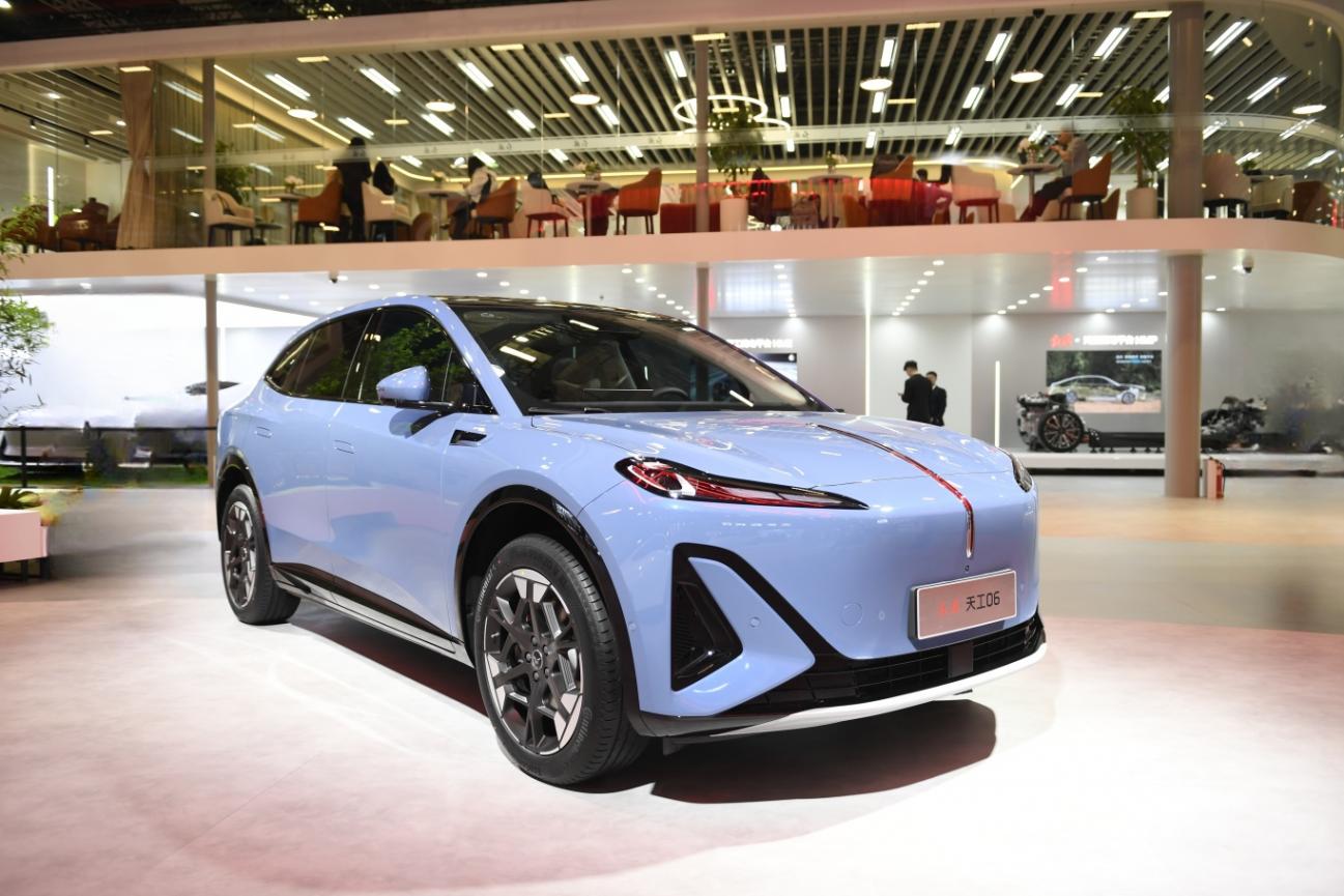【旗·鉴】2025上海车展丨红旗品牌新智国潮豪华纯电SUV——天工06
