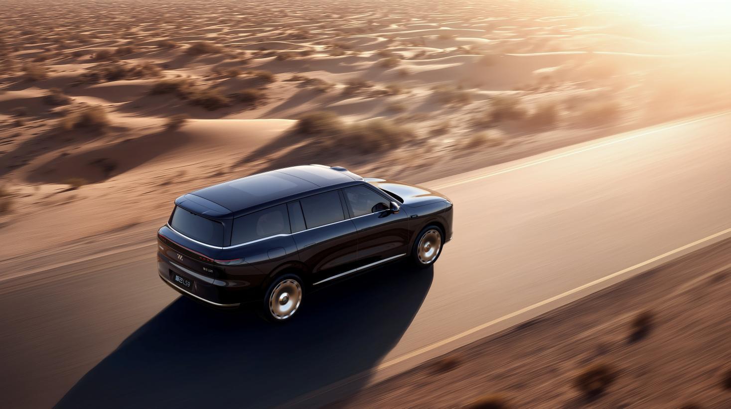 上汽智己LS9上市32.28万起 两个Ultra都是高配