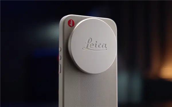联名徕卡三年后 小米造了一台“不像小米”的手机
