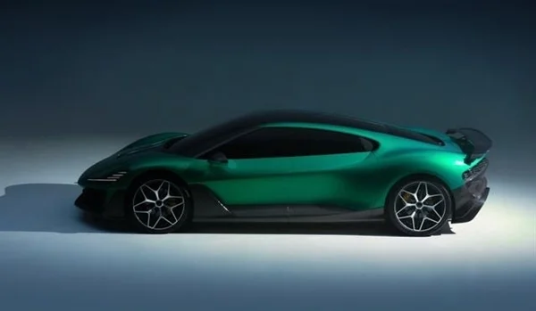 追觅星空计划全新车型官图发布！墨绿车身+点阵尾灯 下月正式亮相