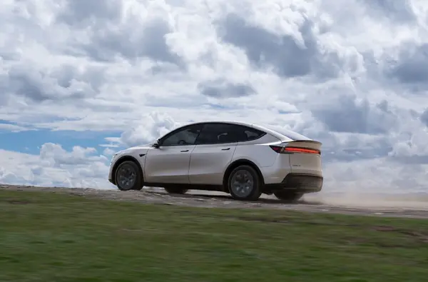 特斯拉上海急招Robotaxi相关工程师 或为入华做准备