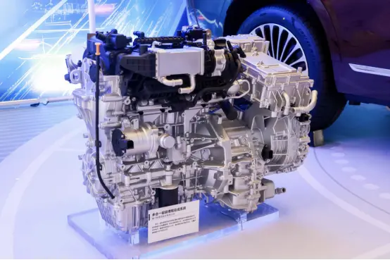 问界M9入藏国家博物馆 成为十四五成就展唯一入选新能源车