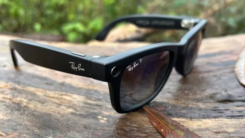 Meta Ray-Ban 智能眼镜，集成 Meta AI 助手的可穿戴设备