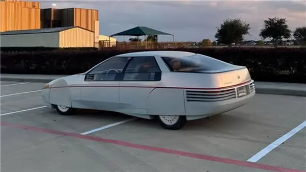 风阻系数仅0.15!福特40年前概念车现身二手平台