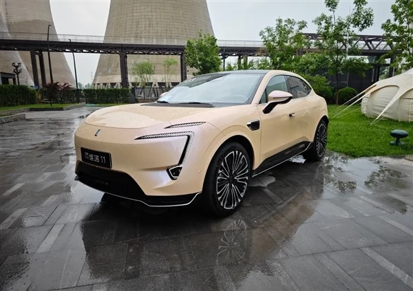 阿维塔辟谣会议纪要截图：三激光版车型后续均能升级华为ADS 5